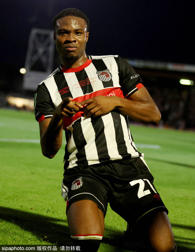 耻辱出局!联赛杯-曼联点球战总分13-14英乙队 止步次轮