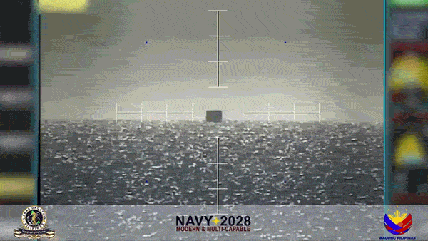 菲律宾海军精锐尽出,在黄岩岛附近直接开火,不料下一幕彻底破防