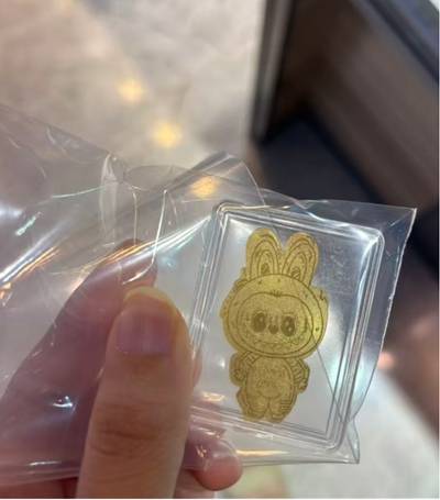 年内涨幅近40%！在全国最大黄金集散地，年轻人涌向黄金“平替”