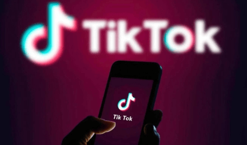 中美谈判结束,出现罕见一幕,双方牵头人没握手,却达成一项重要共识,中方代表一脸从容